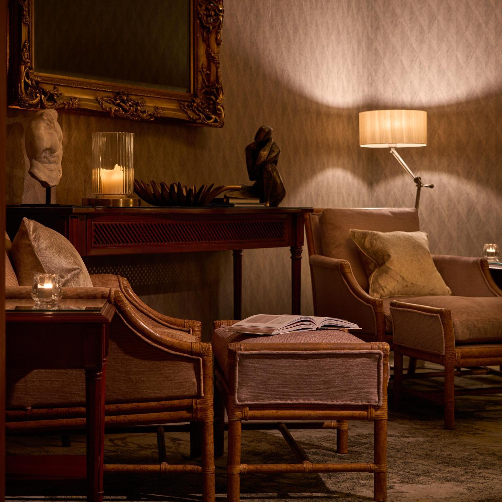 อินเตอร์คอนติเนนตัล ดับลิน Hotel ภายนอก รูปภาพ The Library
